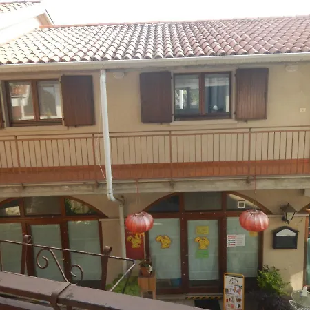 Sg Apartment